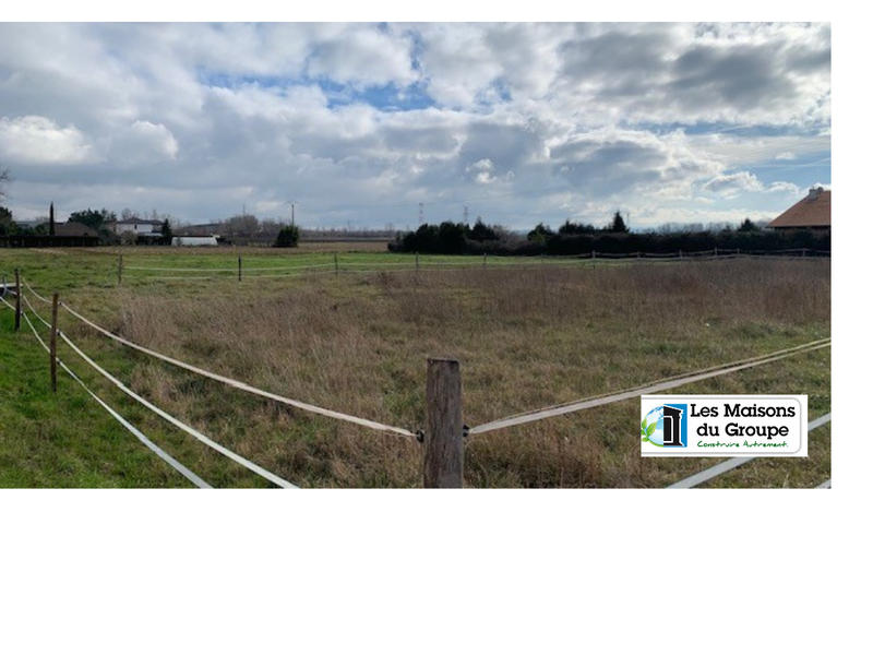 Terrain constructible - 858 m²