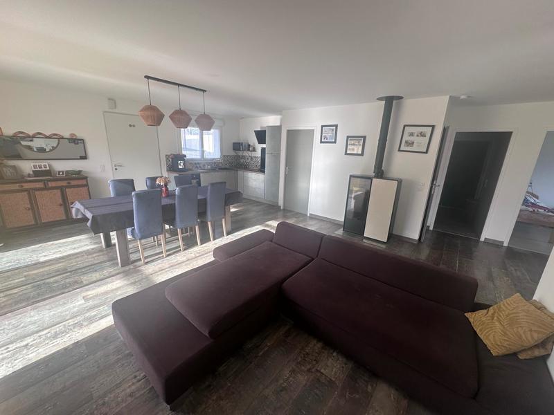 Maison - 95 m² - 5 pièces