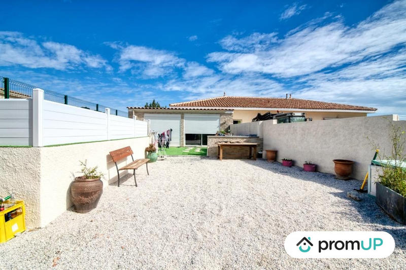 Maison - 285 m² - 10 pièces