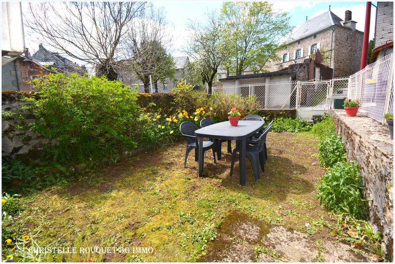 Villa - 137 m² - 8 pièces