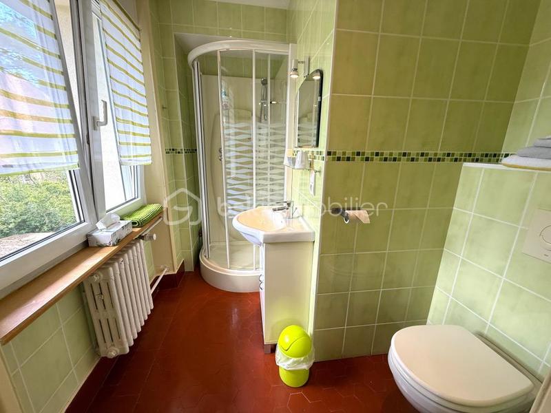 Maison - 303 m² - 10 pièces