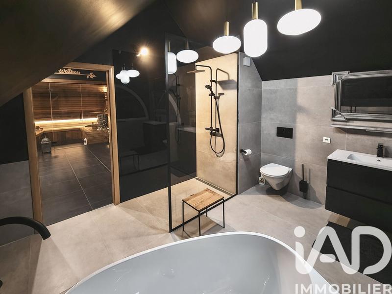 Maison de maîtres - 165 m² - 7 pièces