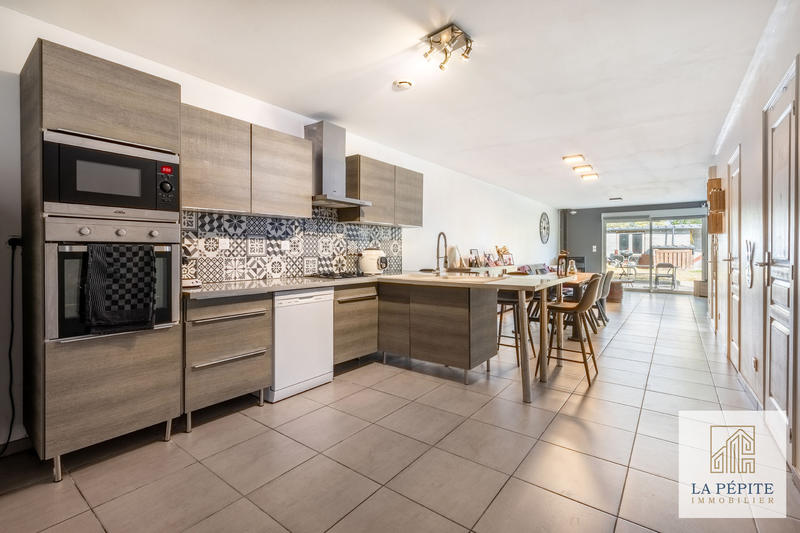 Maison - 125 m² - 6 pièces