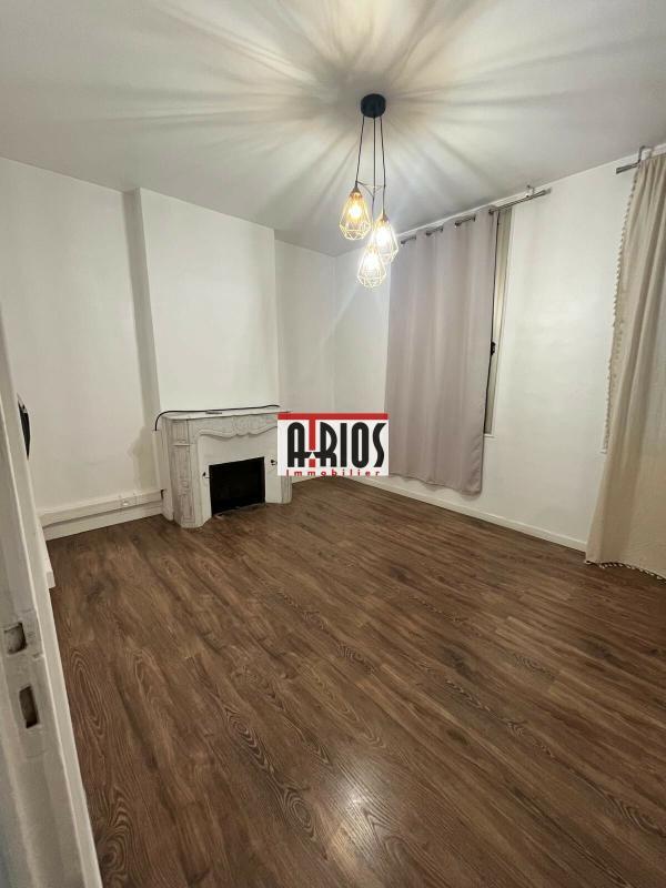 Local d'activité / Entrepôt - 62 m² - 3 pièces