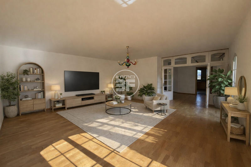 Maison - 211 m² - 8 pièces