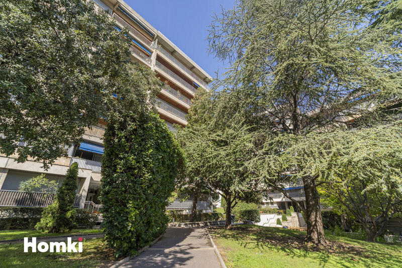 Appartement - 81 m² - 3 pièces