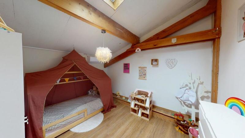 Maison - 197 m² - 5 pièces