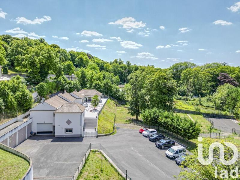 Maison - 294 m² - 7 pièces