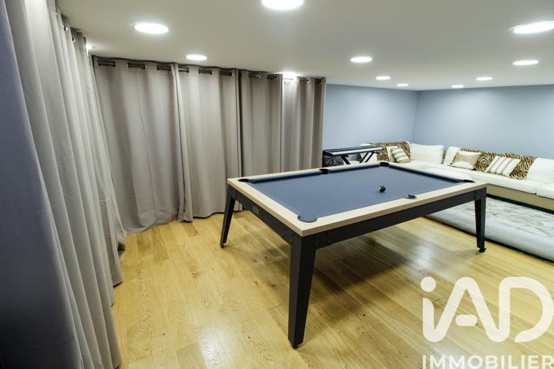 Maison de maîtres - 403 m² - 9 pièces