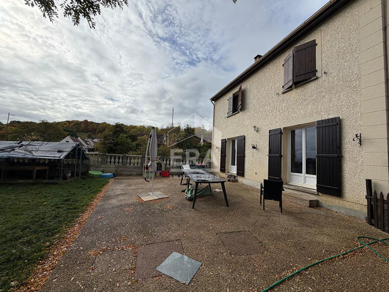 Maison - 122 m² - 6 pièces