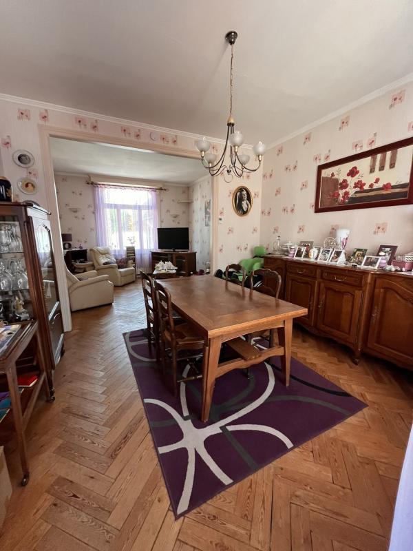 Maison - 107 m² - 6 pièces