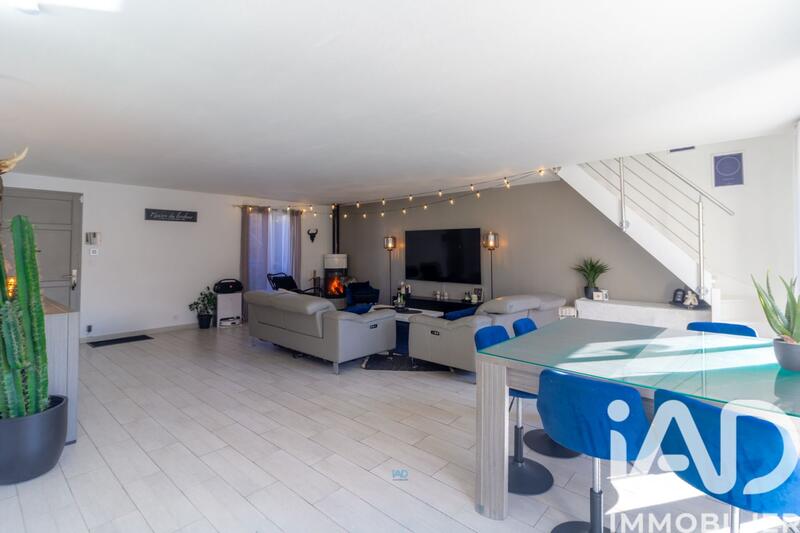 Maison - 137 m² - 6 pièces