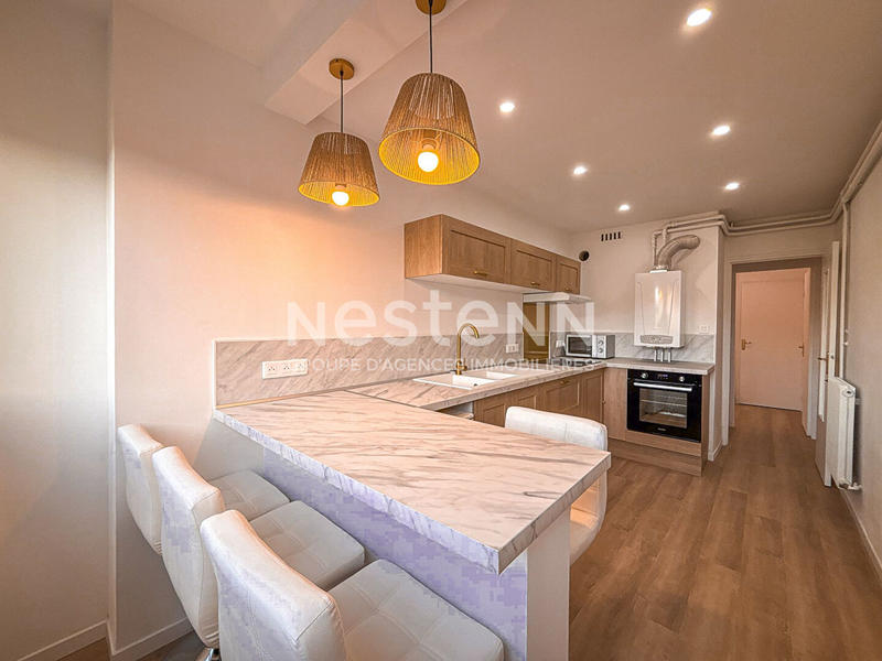 Appartement - 93 m² - 5 pièces