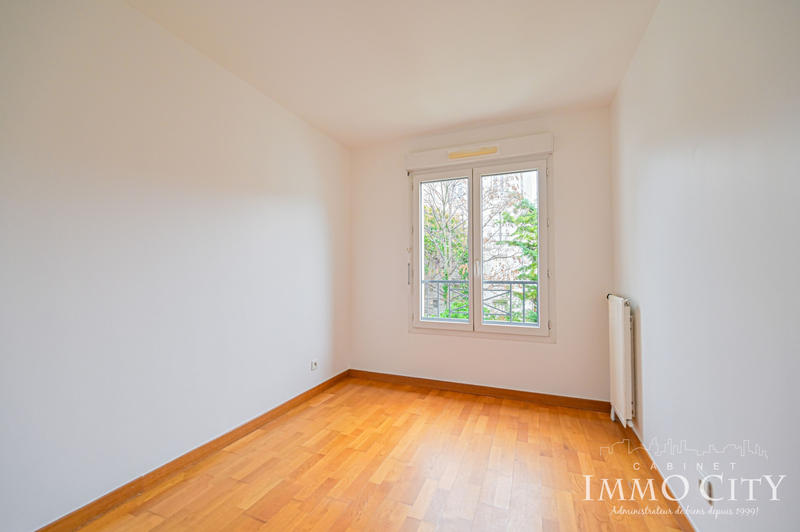 Appartement - 79 m² - 4 pièces