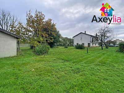 Maison - 93 m² - 4 pièces