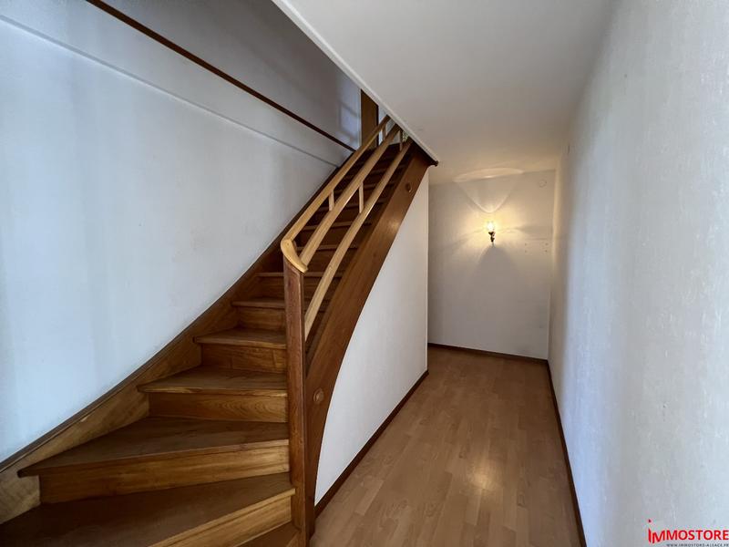 Maison - 205 m² - 8 pièces