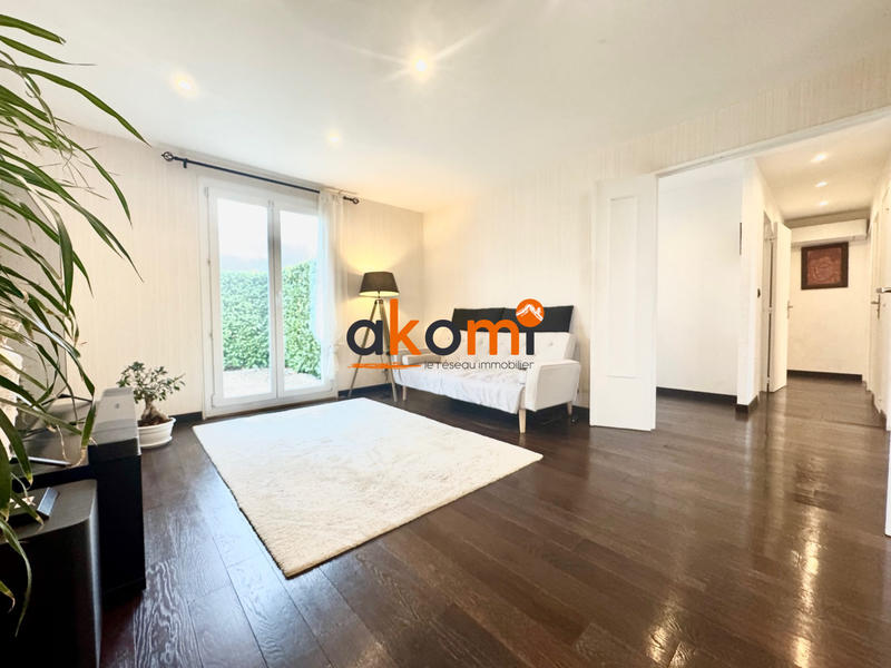 Maison - 97 m² - 5 pièces