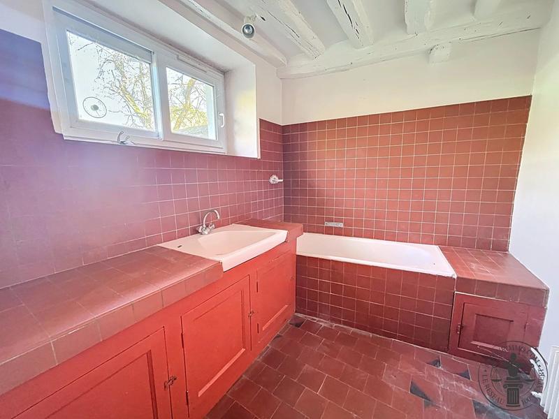 Maison - 235 m² - 7 pièces