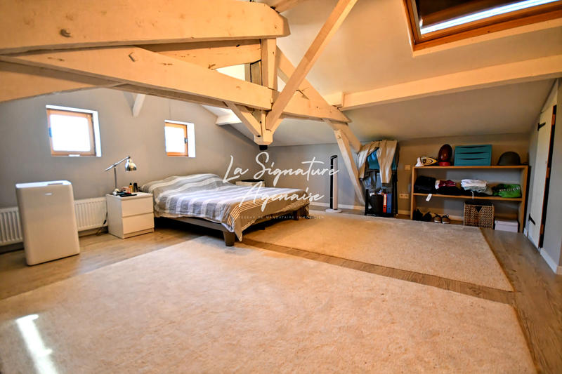 Maison - 230 m² - 5 pièces