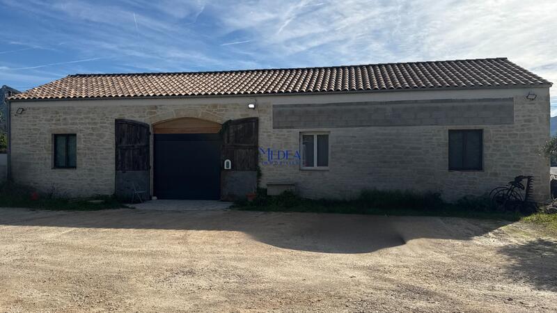 Local commercial - 160 m²