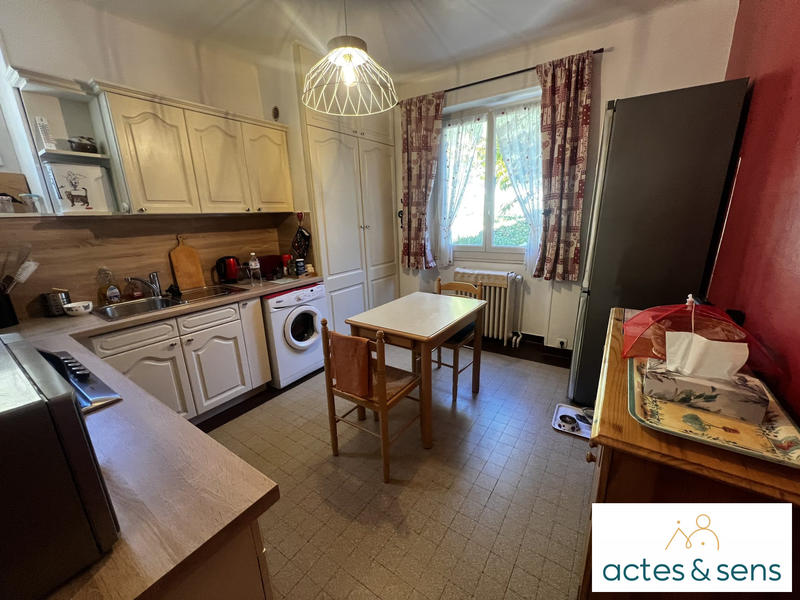 Maison ancienne - 109 m² - 6 pièces