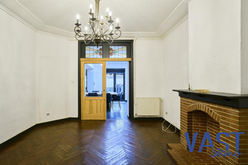 Maison traditionnelle - 160 m² - 7 pièces