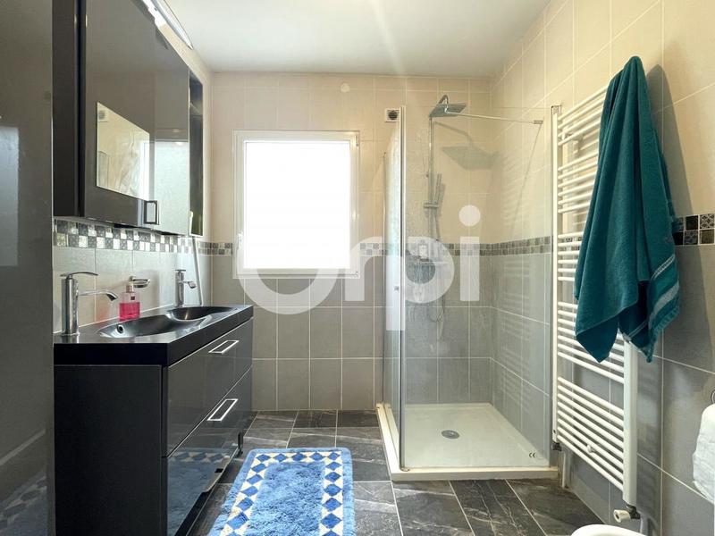 Maison - 265 m² - 7 pièces