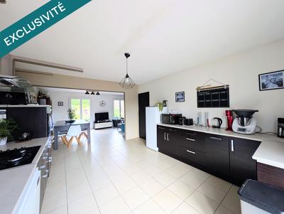 Maison - 139 m² - 7 pièces