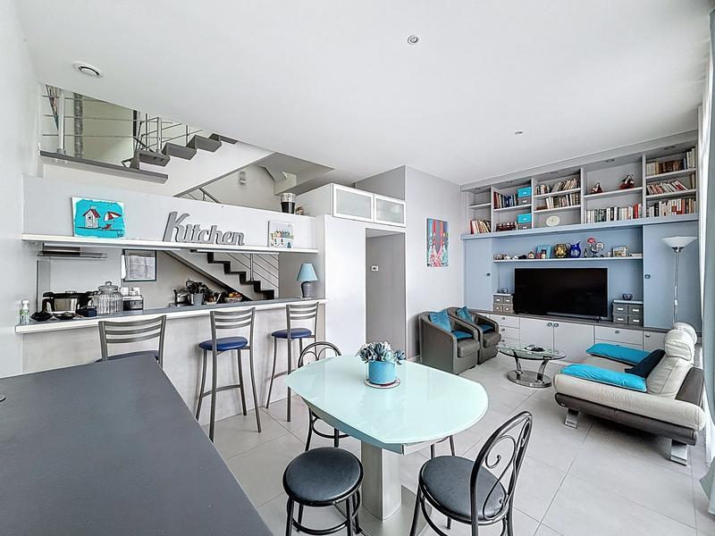 Duplex - 93 m² - 4 pièces