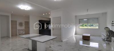 Maison traditionnelle - 115 m² - 4 pièces