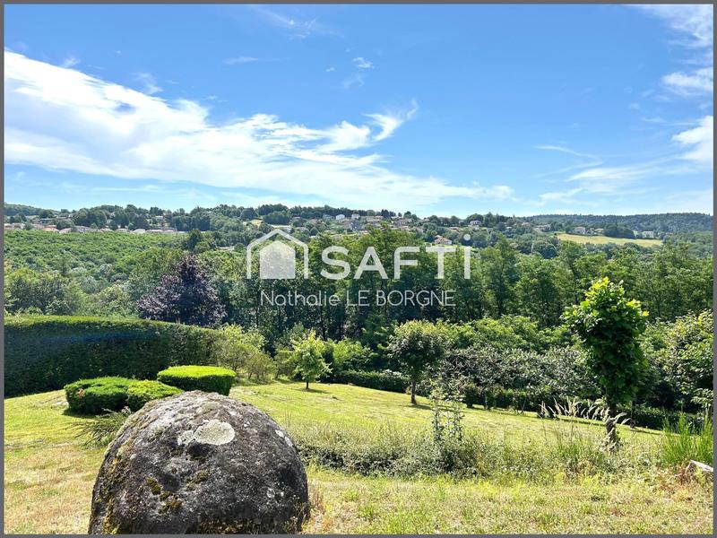 Maison - 139 m² - 6 pièces