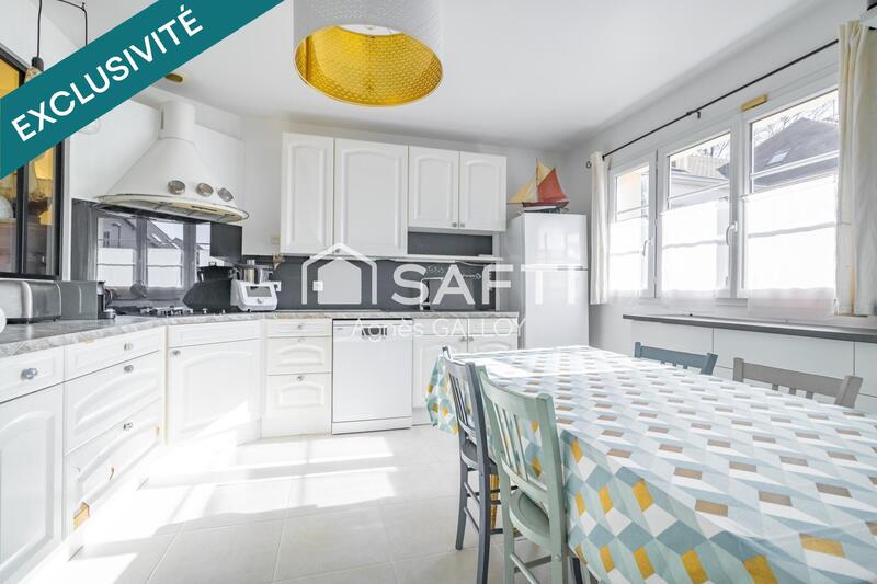 Maison - 179 m² - 7 pièces