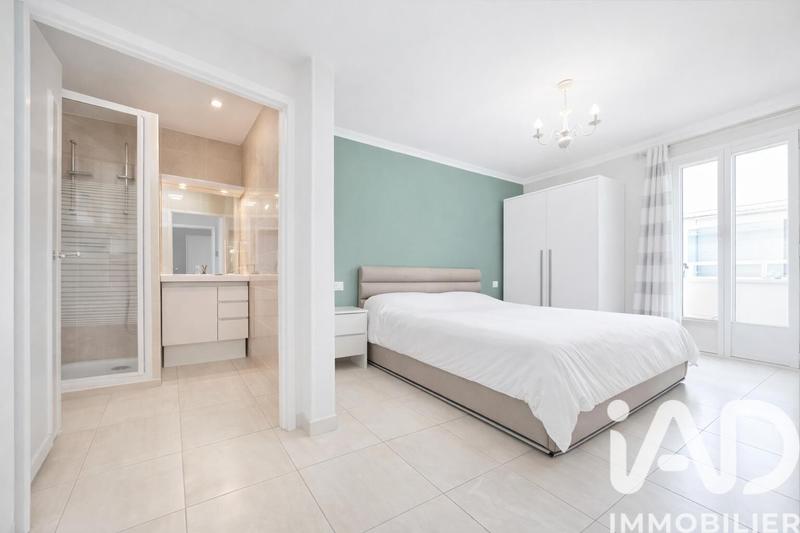 Appartement - 120 m² - 5 pièces