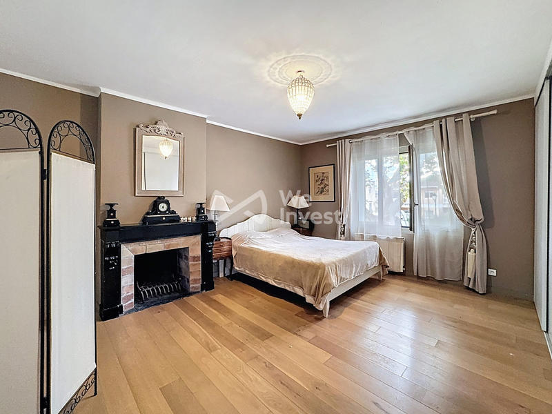 Villa - 273 m² - 7 pièces