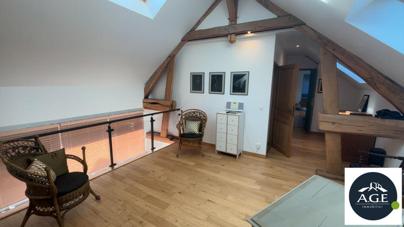 Maison - 200 m² - 5 pièces