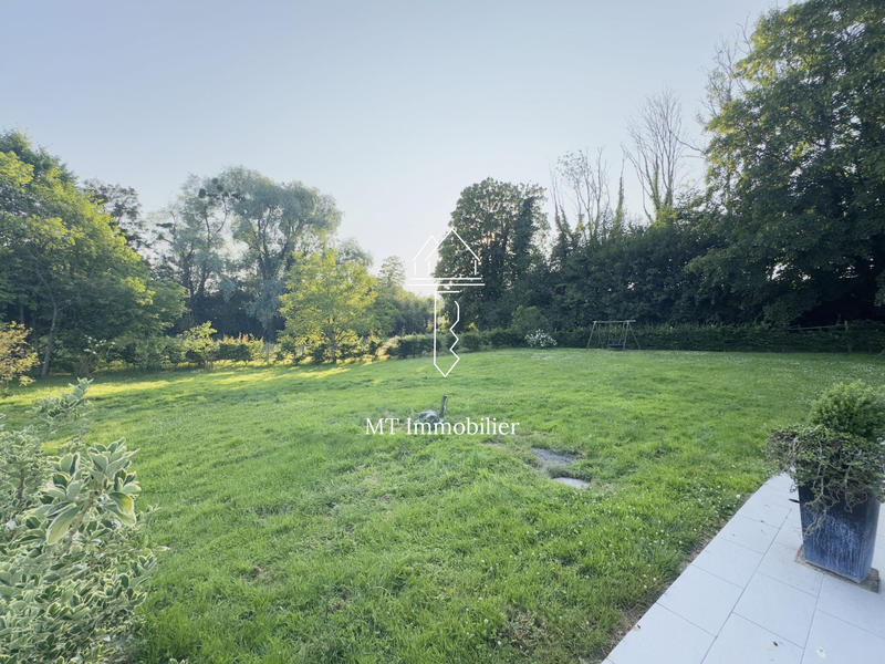 Maison - 215 m² - 9 pièces