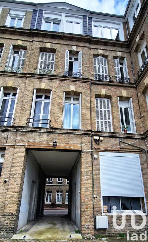 Maison - 99 m² - 5 pièces