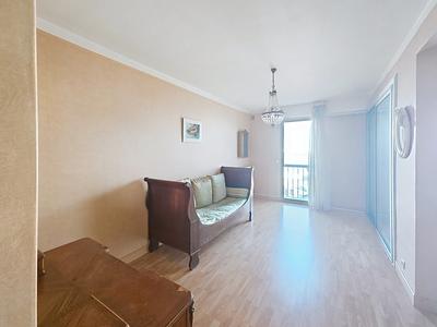 Appartement - 92 m² - 4 pièces