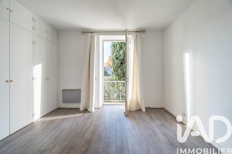 Maison - 245 m² - 9 pièces