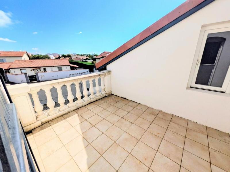 Maison - 280 m² - 7 pièces