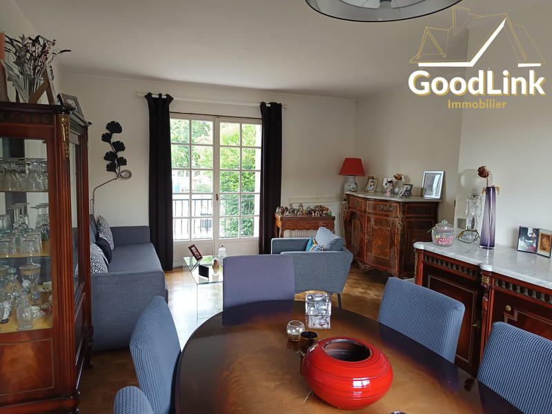 Maison - 97 m² - 5 pièces