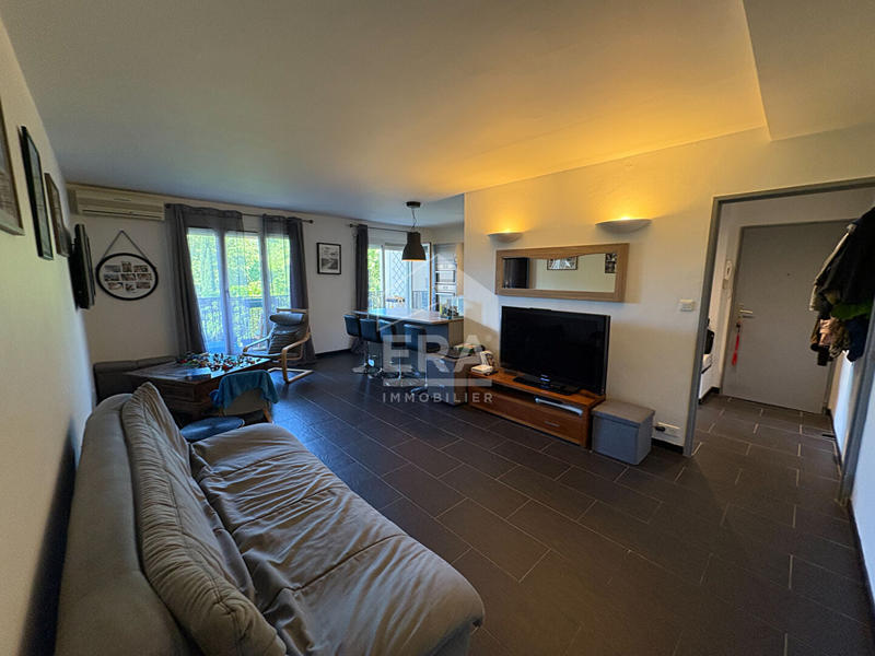 Appartement - 101 m² - 5 pièces