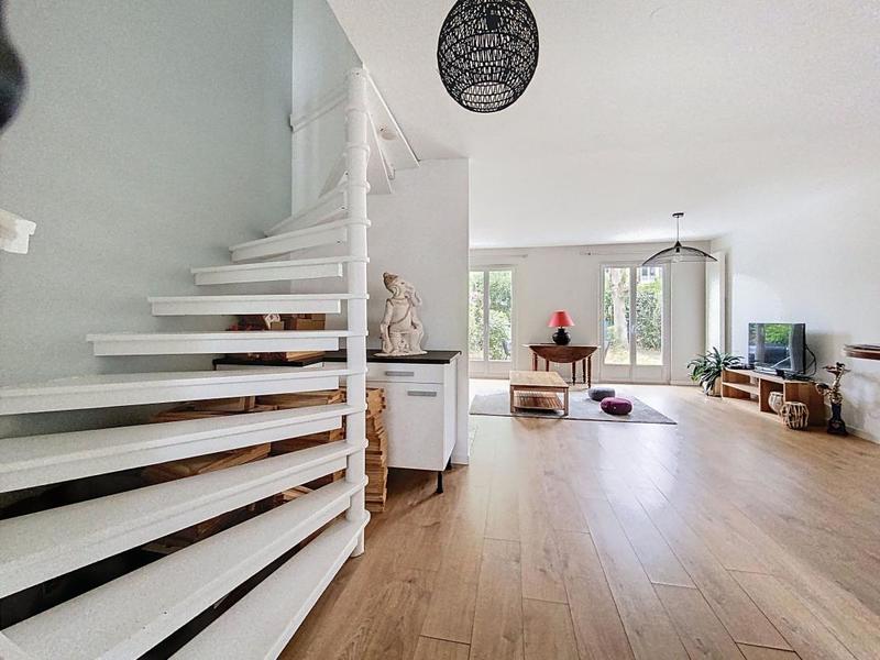 Maison - 87 m² - 4 pièces