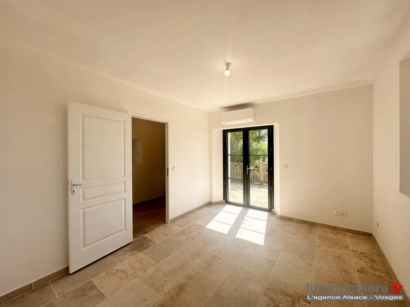 Mas - 300 m² - 9 pièces