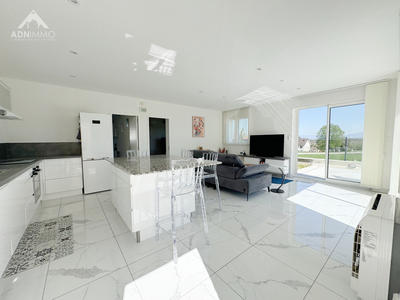 Maison - 155 m² - 5 pièces