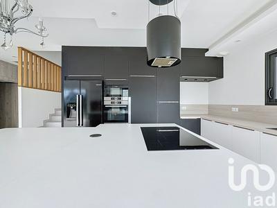 Maison - 163 m² - 5 pièces