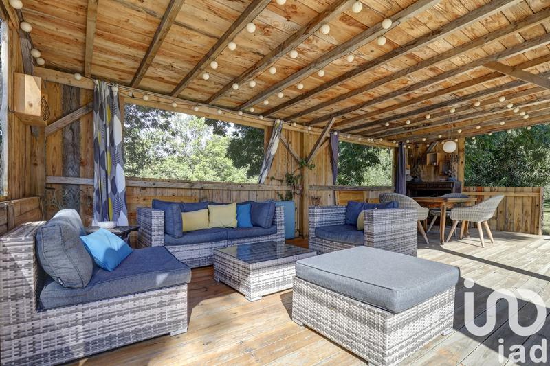 Maison - 369 m² - 11 pièces