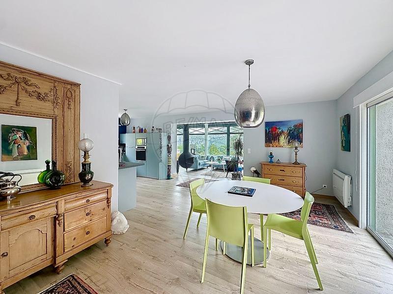 Villa - 185 m² - 7 pièces