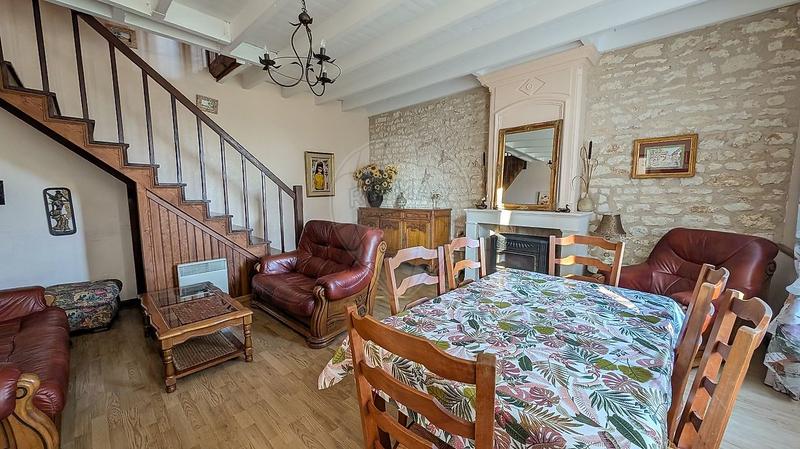 Propriété - 374 m² - 24 pièces