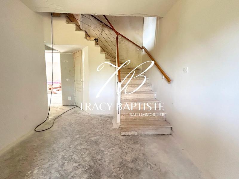 Maison - 225 m² - 7 pièces